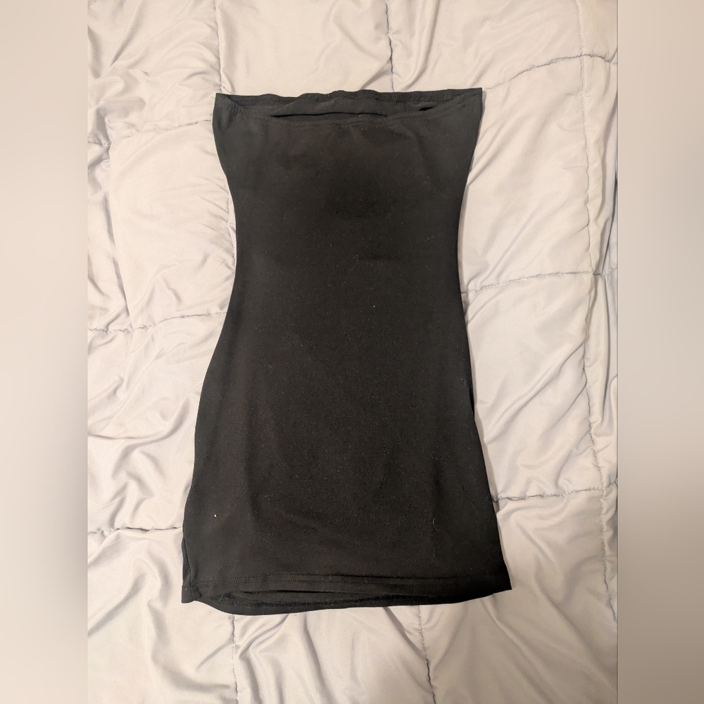 Elegant Black Strapless Dress